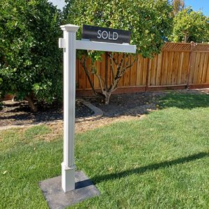 2 L shape White posts